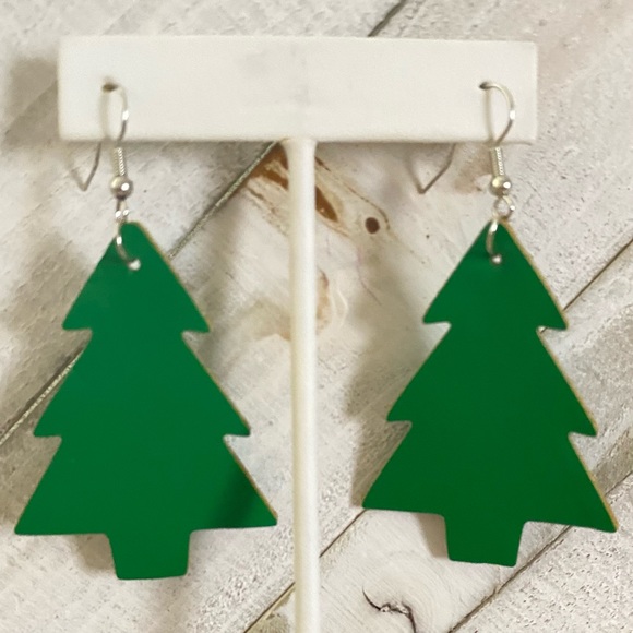 E140 ❤️ Green Christmas Tree Earrings Jewelry - Picture 1 of 1